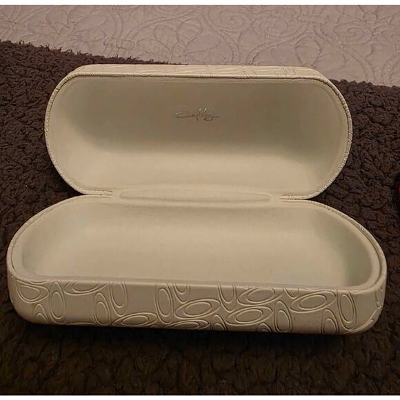 Lot of 5 Sun/Prescription Glasses Cases, ELLE, OAKLEY, RAY BAN, Etc. - Picture 2 of 10